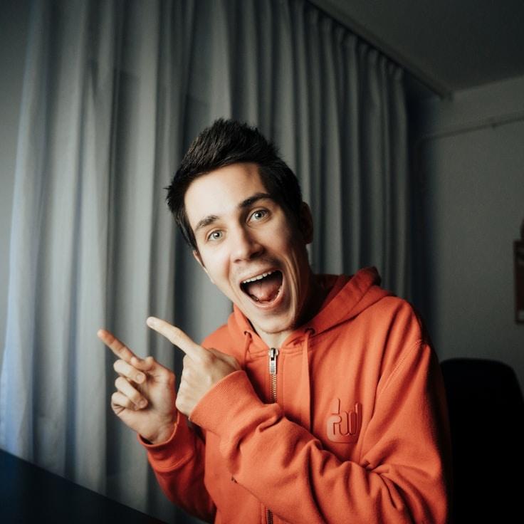 Portrait of Alex Carter, community mentor and Italian cuisine specialist